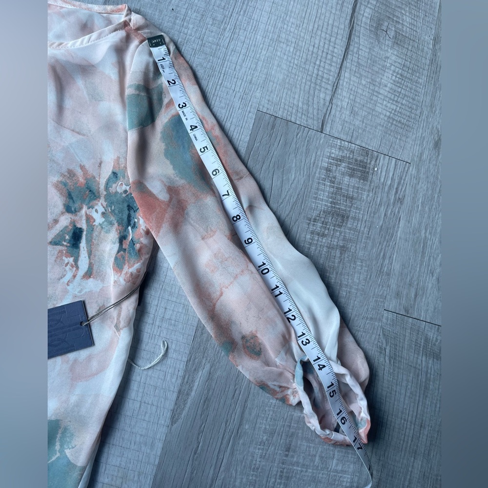 Jennifer Lopez blouse, size XSP. - Picture 7 of 10